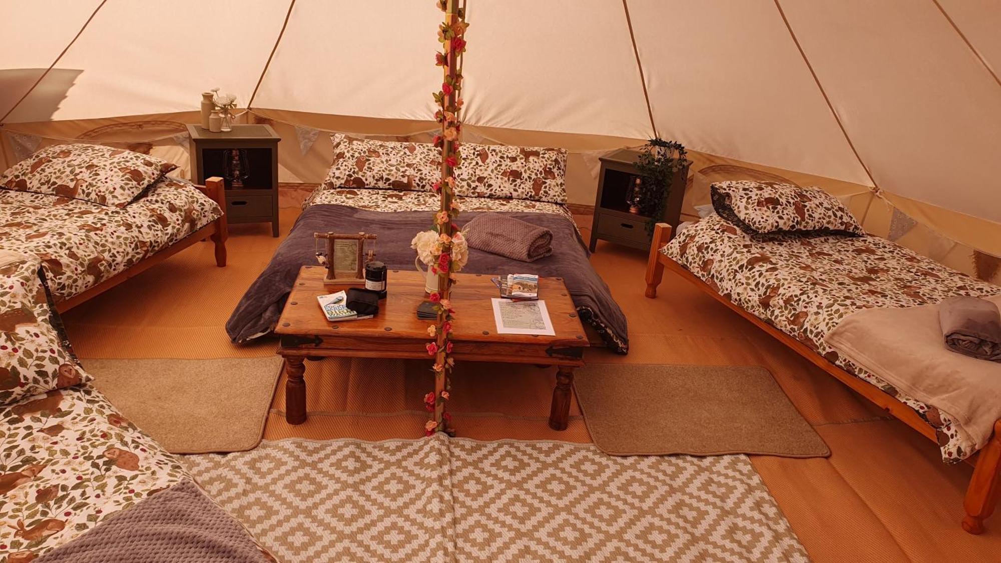 Calon Y Goedwig Glamping Hotel Llandovery Exterior photo