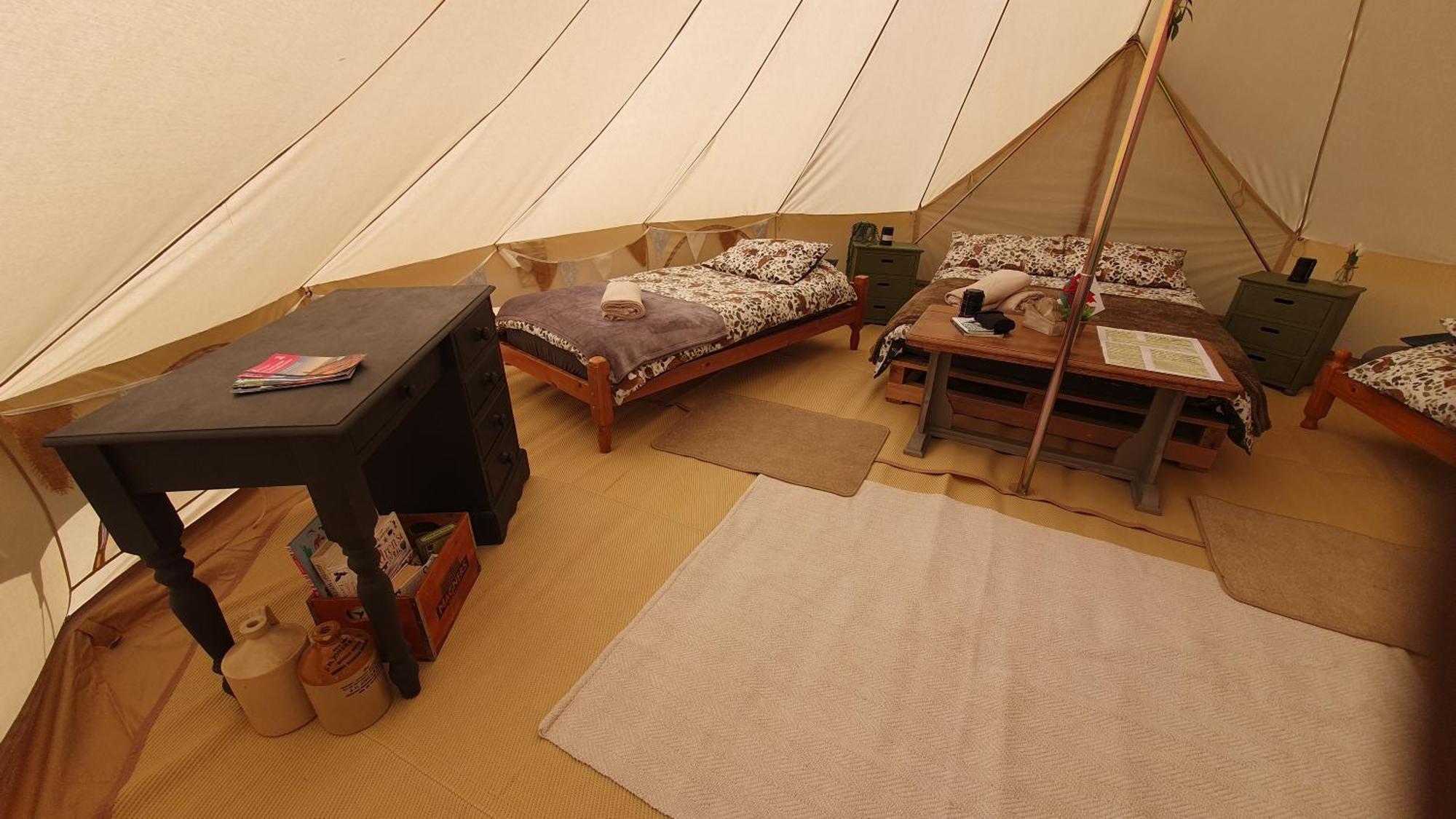 Calon Y Goedwig Glamping Hotel Llandovery Exterior photo