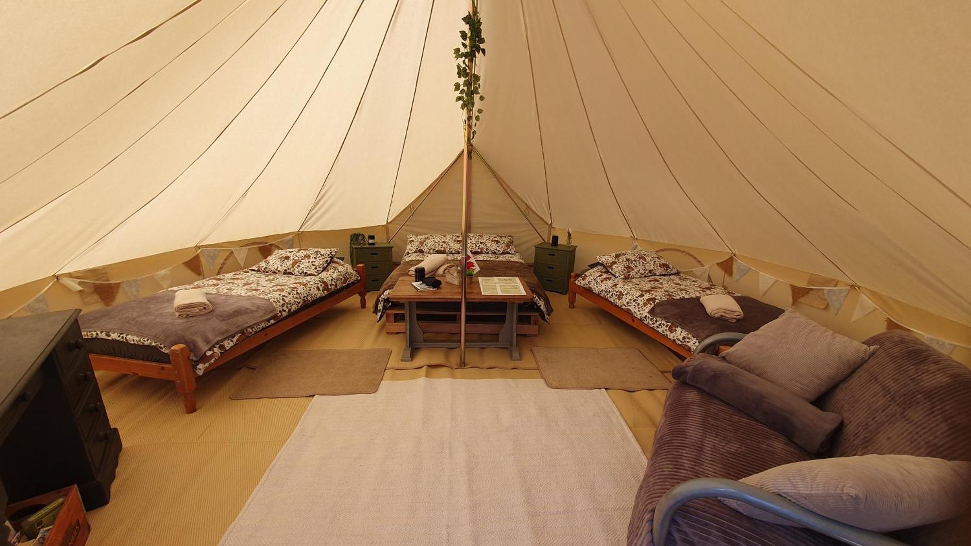 Calon Y Goedwig Glamping Hotel Llandovery Exterior photo